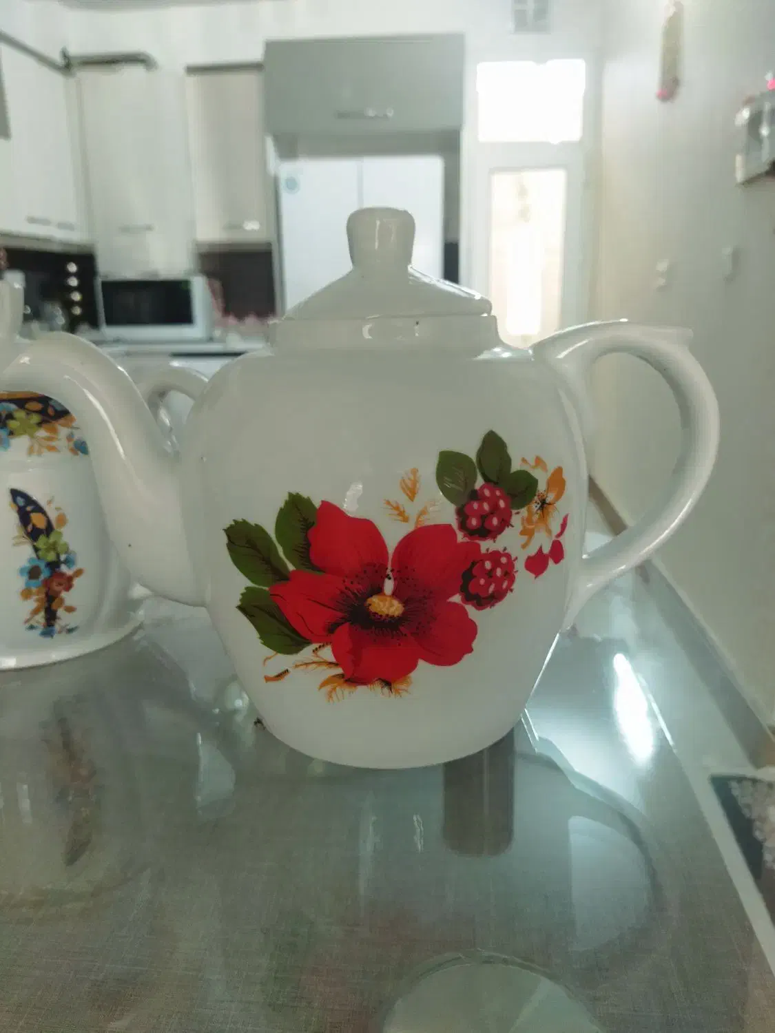 قوری بزرگ مجلسی نونو|قوری، کتری، قهوهساز دستی|گلبهار, شهر جدید گلبهار|دیوار