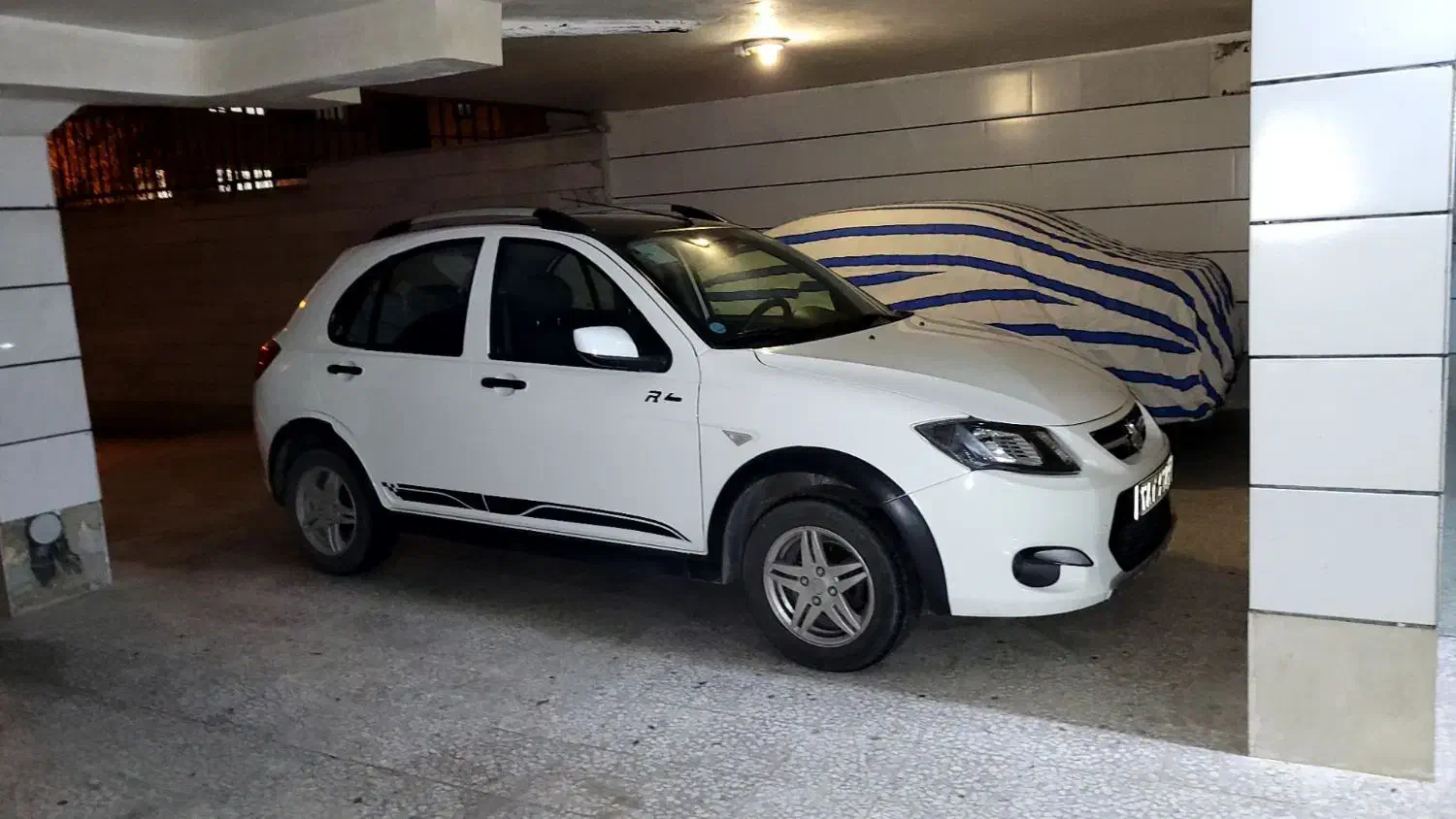 کوئیک آر سفید مشکی1401|خودرو سواری و وانت|قزوین, |دیوار