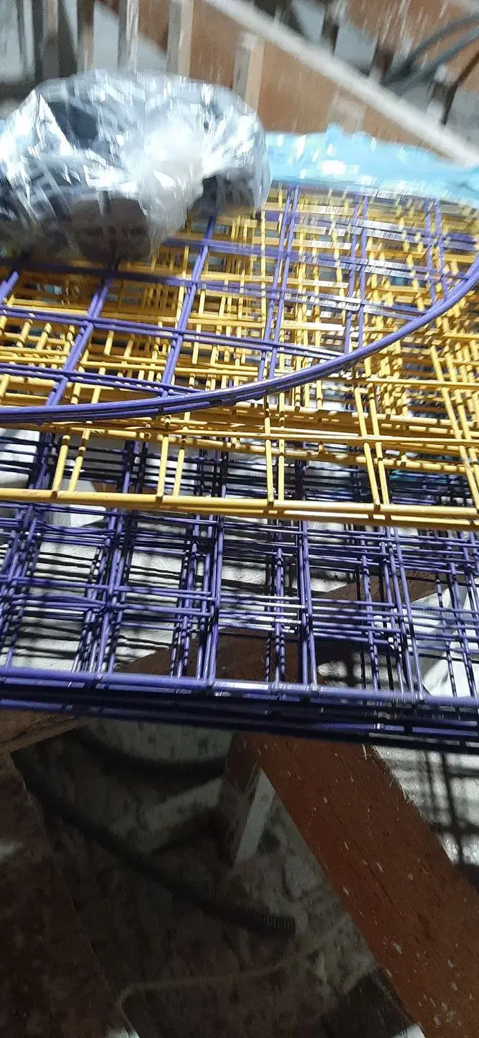 قفسه آهنی کتاب و عروسک|کتابخانه، شلف، قفسه‌های دیواری|خشکبیجار, |دیوار