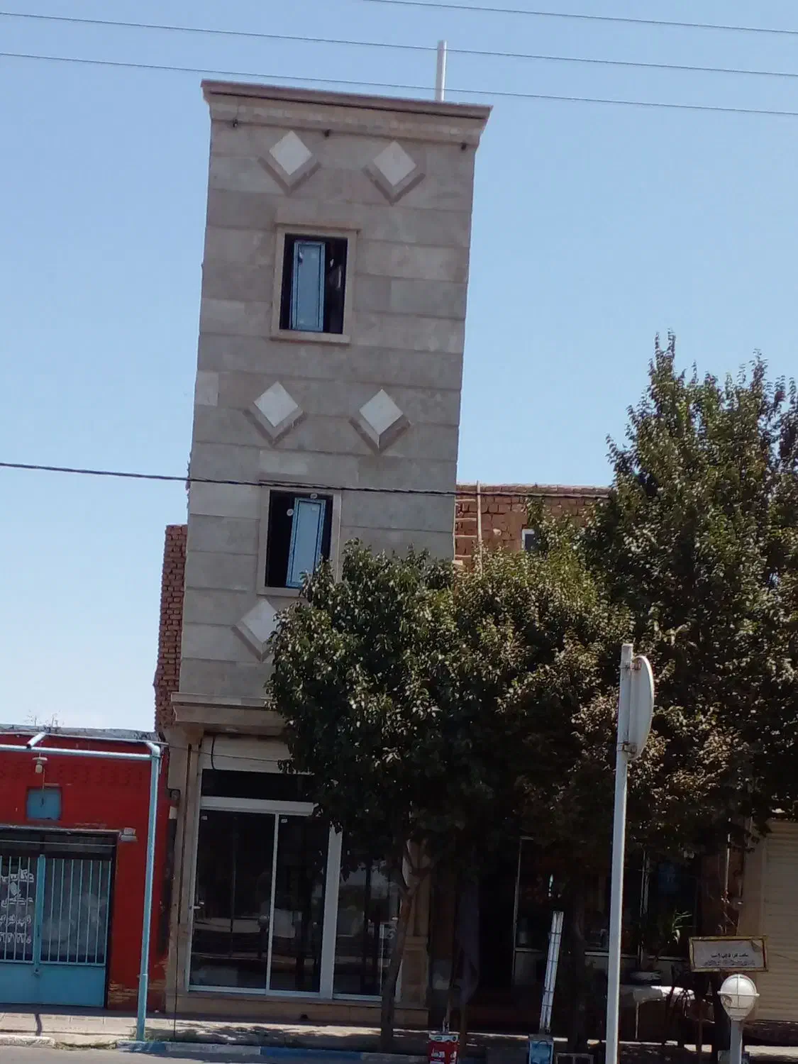 فروش مغازه تجاری اردستان روبروی شهرداری|اجارهٔ مغازه و غرفه|اردستان, |دیوار