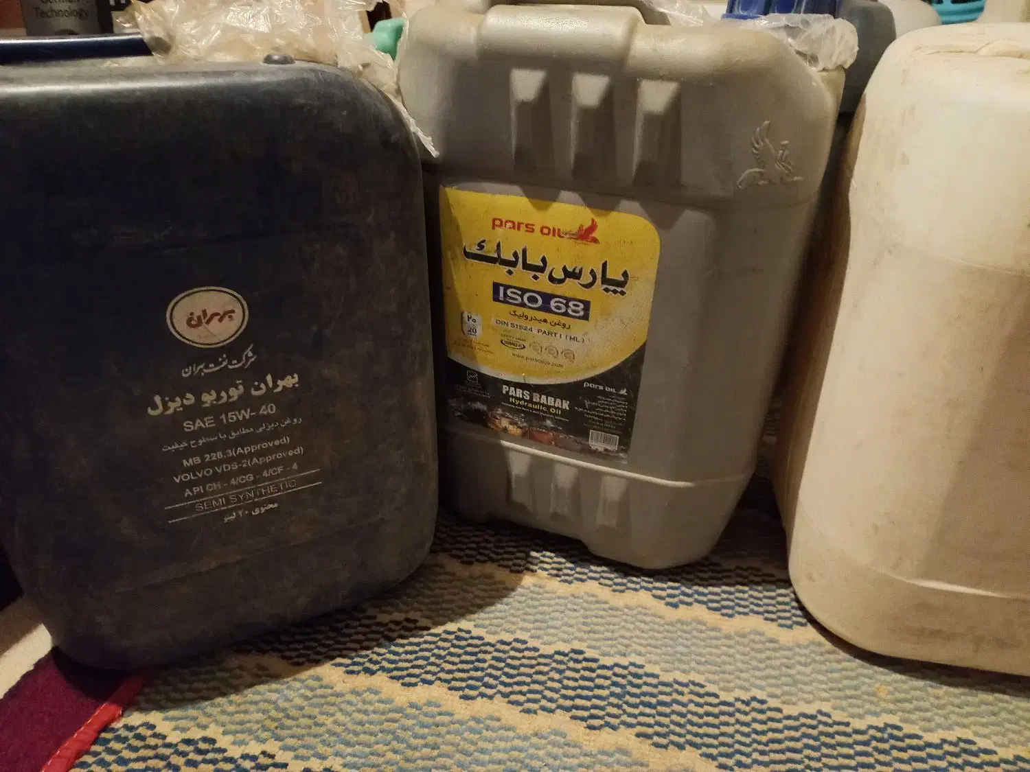 گالن ۲۰لیتری|ظروف نگهدارنده، پلاستیکی، یک‌بارمصرف|سنندج, |دیوار