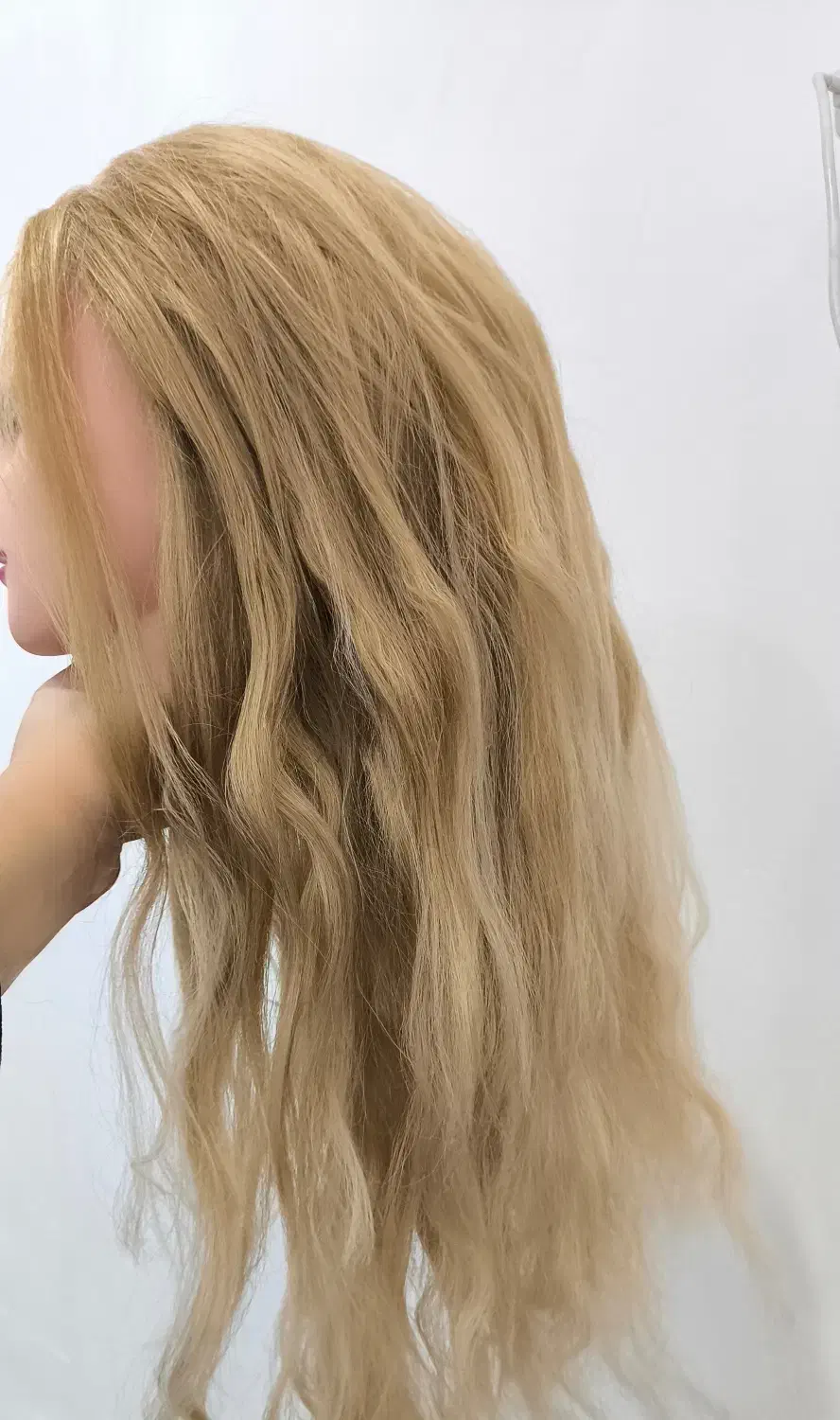 کله مانکن|آرایشگاه و سالن‌های زیبایی|اندیمشک, |دیوار