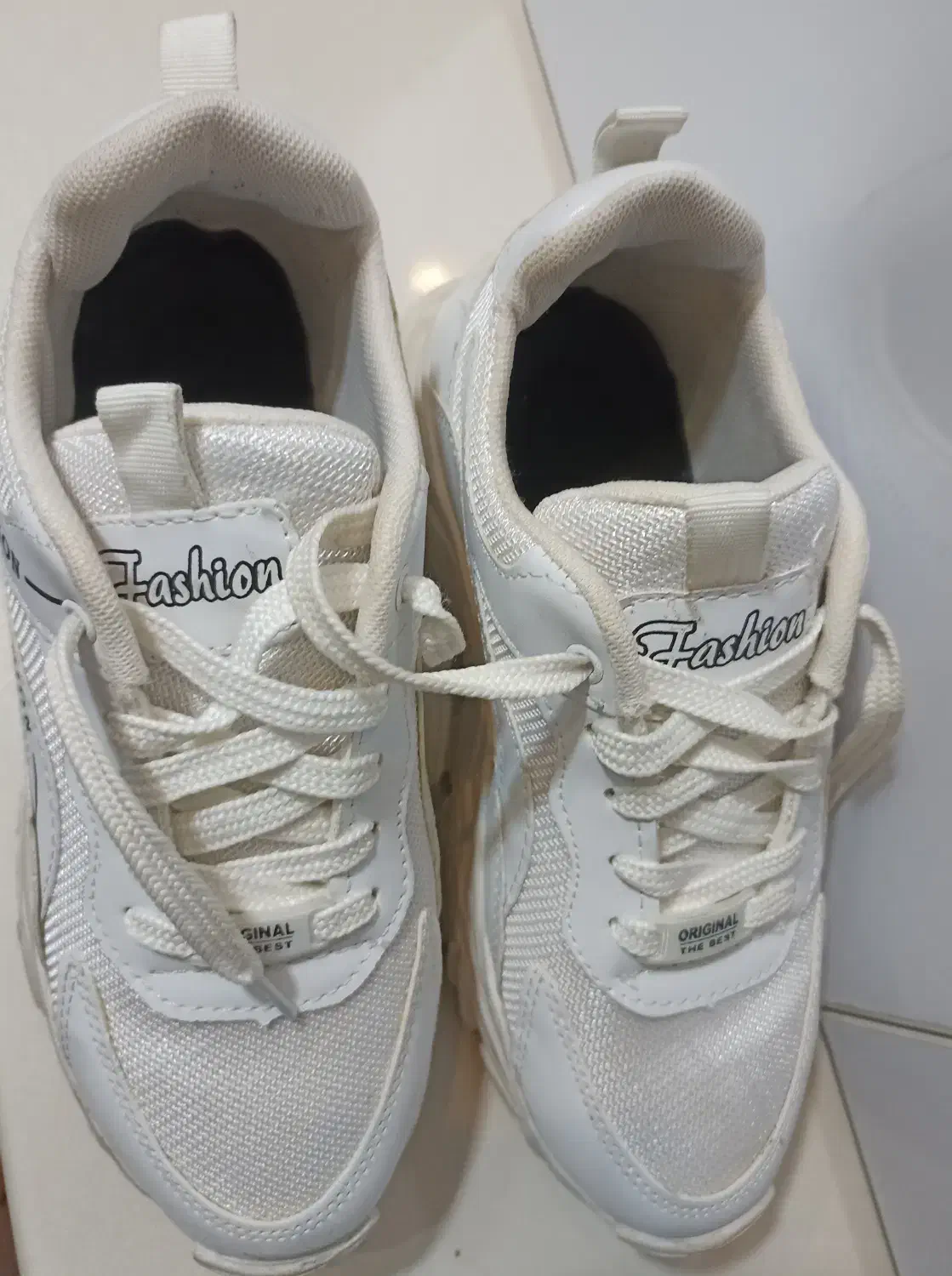 اسپرت دخترانه سفید|کیف، کفش، کمربند|شاهین دژ, |دیوار