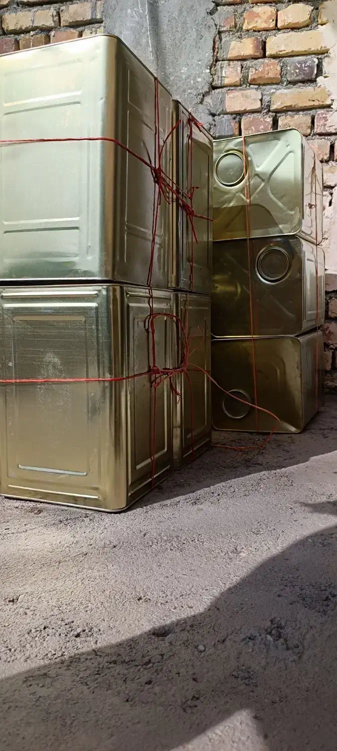 حلب عسل|ظروف نگهدارنده، پلاستیکی، یک‌بارمصرف|سیلوانه, |دیوار