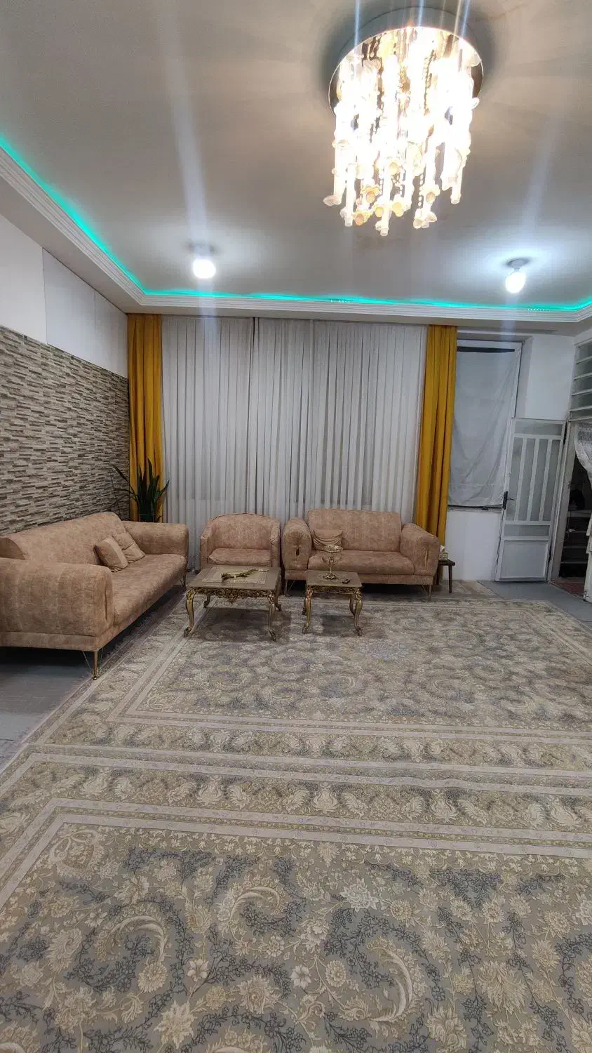 ملک ویلایی موقعیت قلب بازار|فروش خانه و ویلا|ایلام, |دیوار