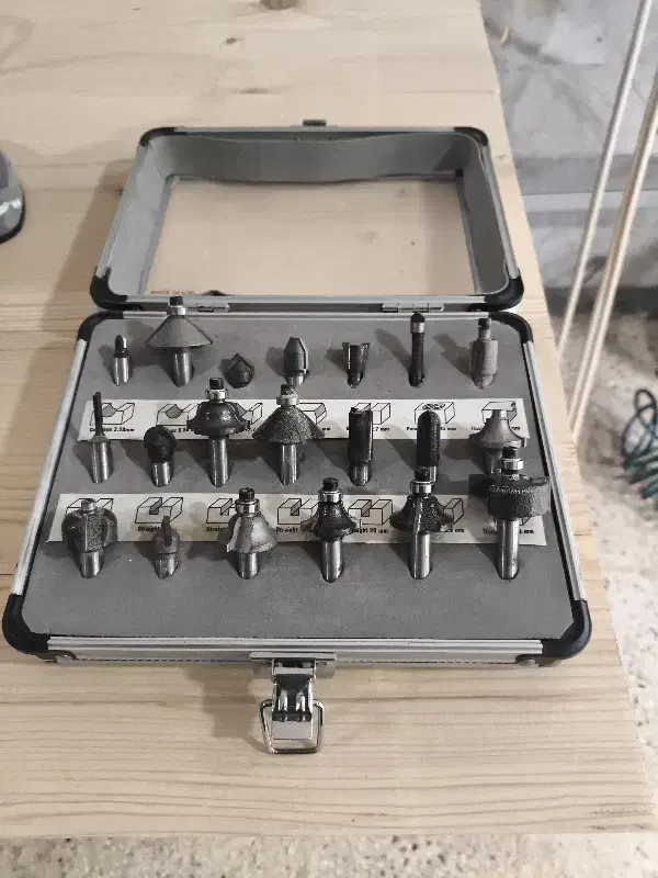 اور فرز نجاری|ابزارآلات|خان ببین, |دیوار