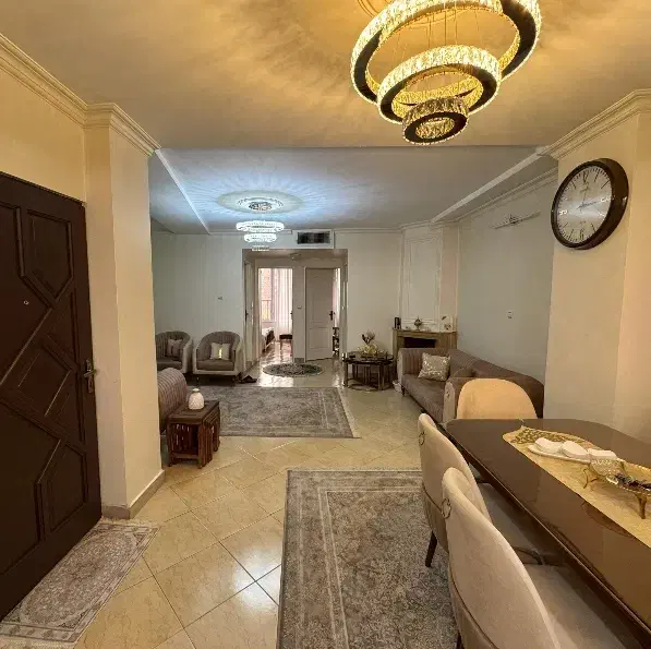 ۷۷ متری، خوش نقشه، ۲ کله