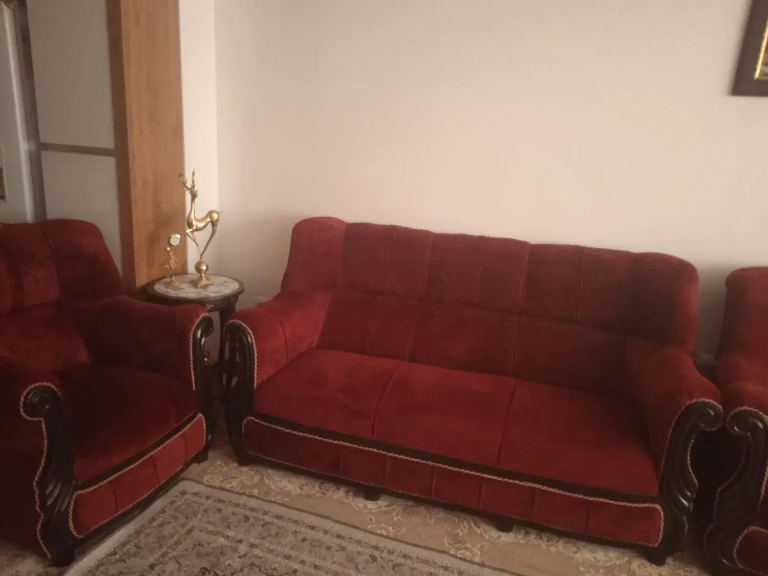 مبل کلاسیک راحتی|مبلمان خانگی و میز عسلی|خمین, |دیوار