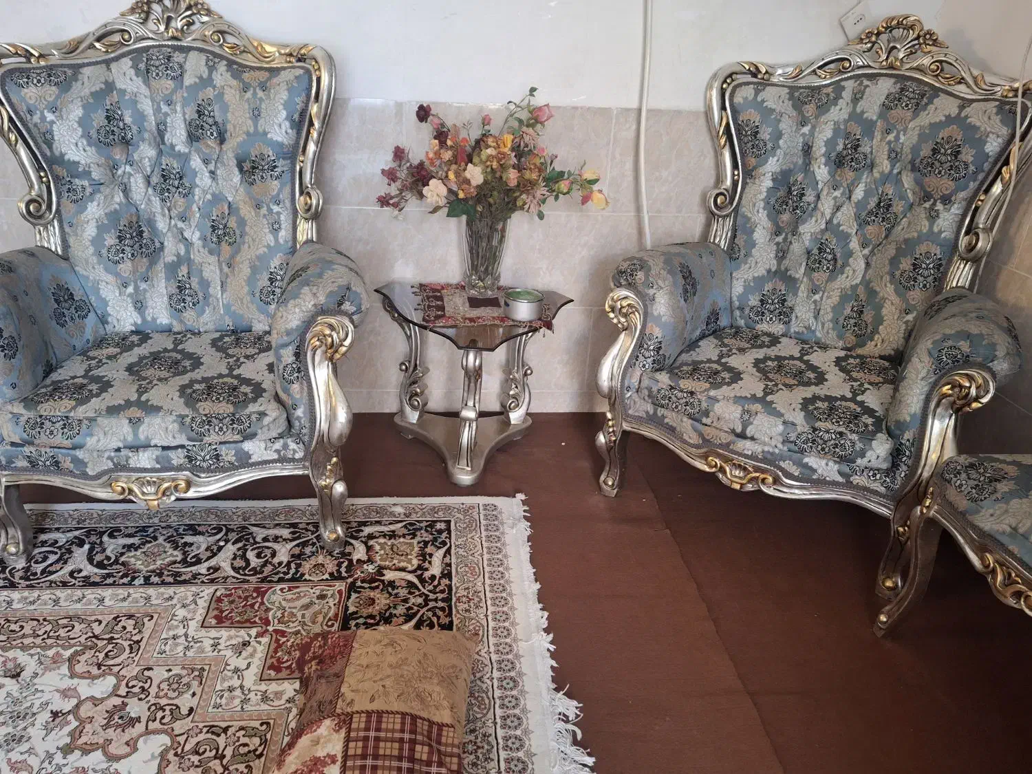 مبل ۹نفره|مبلمان خانگی و میز عسلی|قم, زاد|دیوار
