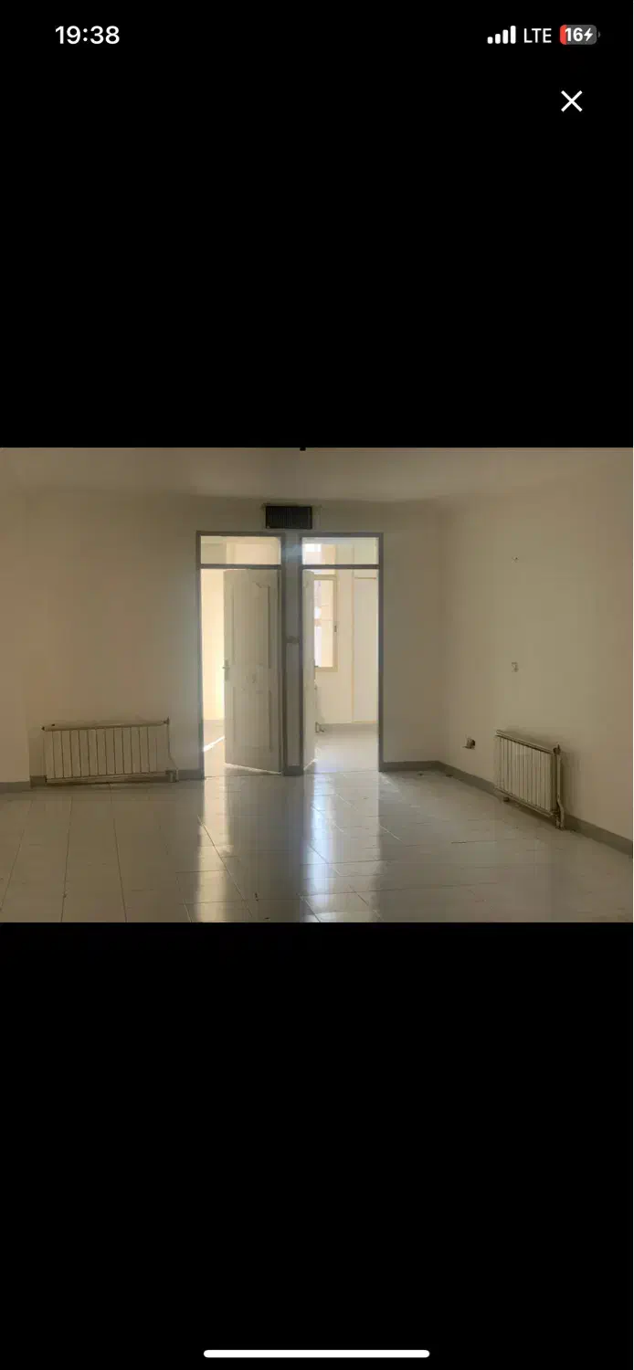 ۸۵ متر دو خواب طبقه۱/پروانه نزدیک مترو/عکس واقعی