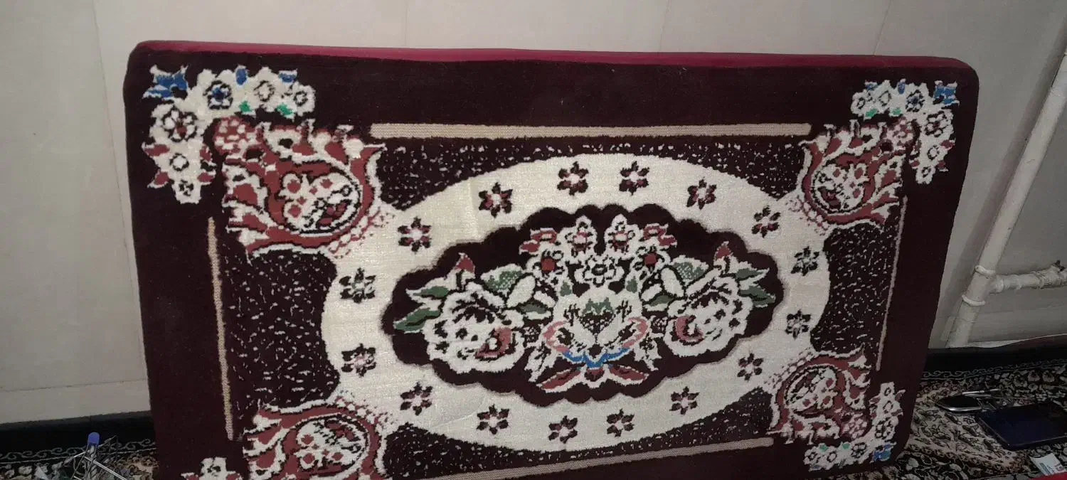 پشتی ۱ جفت|پشتی|قم, نیروگاه|دیوار