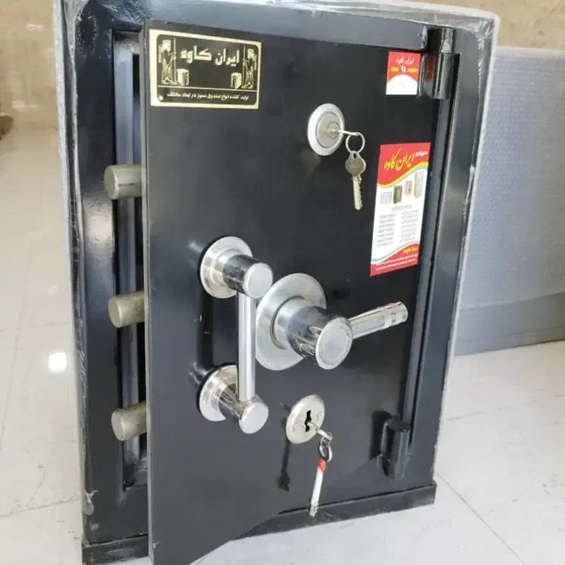 گاوصندوق|ابزارآلات|قروه, |دیوار