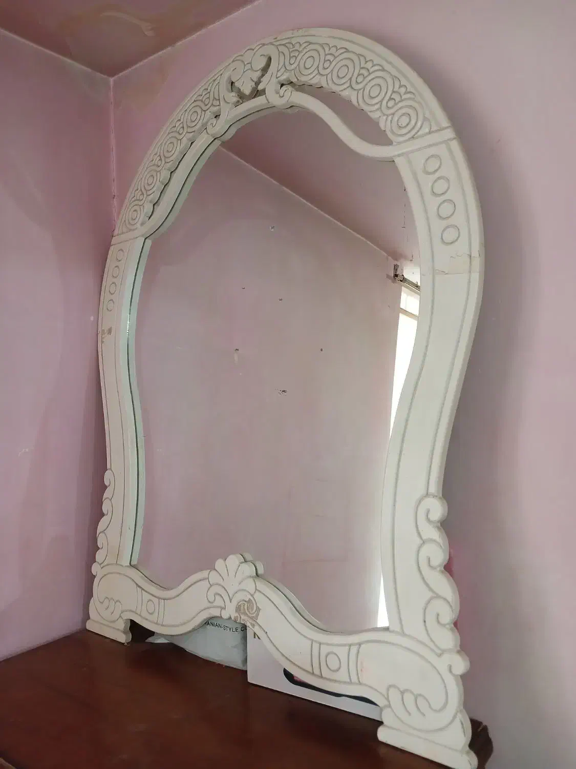 آینه|آینه|ساوه, |دیوار