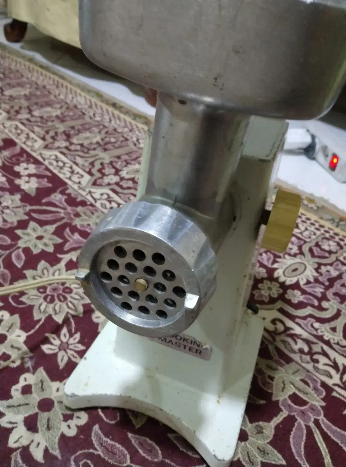 یک دستگاه چرخ گوشت قدیمی ناسیونال|خردکن، آسیاب، غذاساز|تهران, تهران‌نو|دیوار