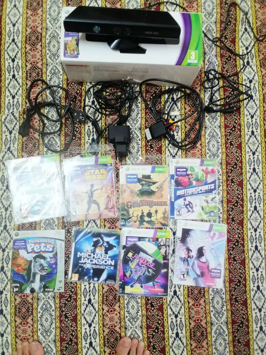 Xbox 360 به همراه کینکت بازی حرکتی|کنسول، بازی ویدئویی و آنلاین|کهک, |دیوار