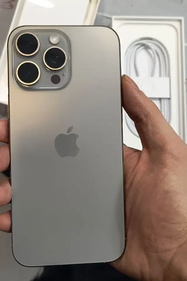 آیفون 16 پرومکس 512 آک|موبایل|تهران, کوی نصر مهرآباد|دیوار