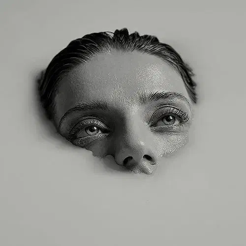 نقاشی چهره به سبک سیاهقلم|تابلو، نقاشی، عکس|قم, بنیاد|دیوار