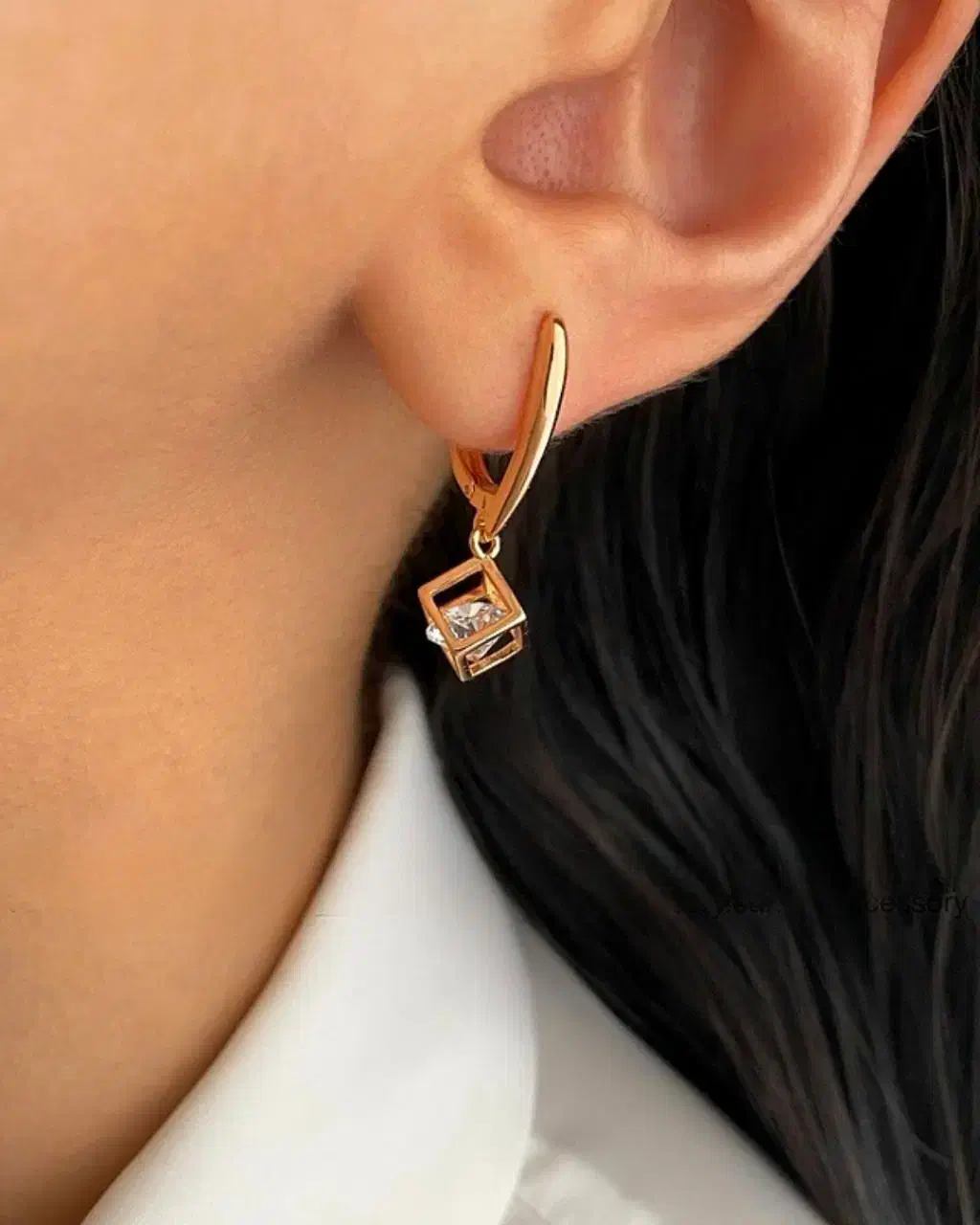 خانه ی گوشواره|بدلیجات|قم, بنیاد|دیوار