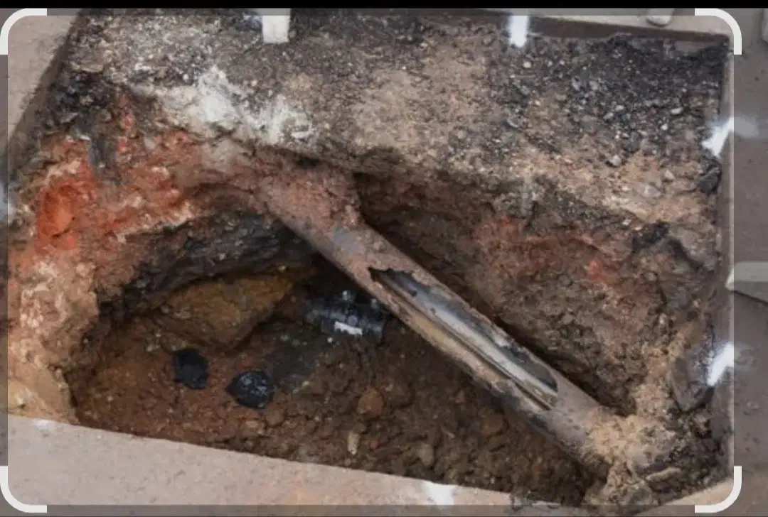 کنده کاری نشتی لوله کابینت|خدمات پیشه و مهارت|قشم, |دیوار