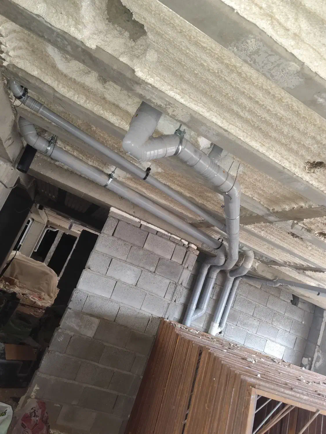 تاسیسات آب و فاضلاب ساختمانی|خدمات پیشه و مهارت|اصفهان, پروین|دیوار