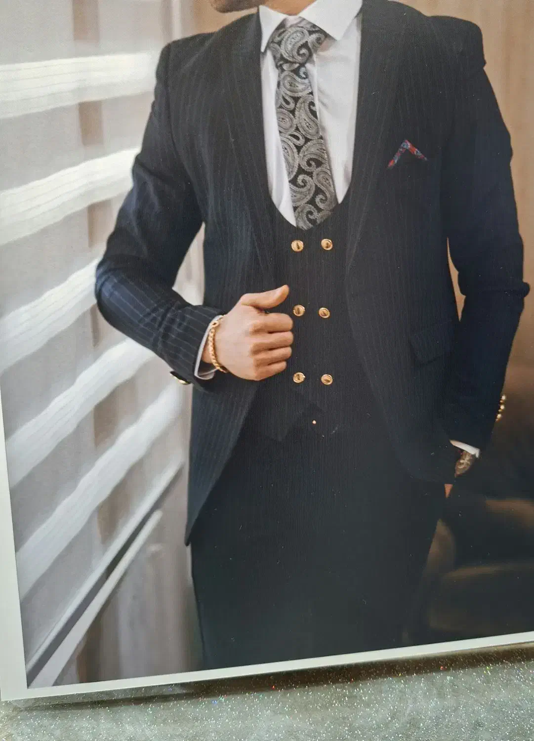 کت و شلوار کلاسیک خط دار سایز 48 همراه با ژیله|لباس|میانه, |دیوار