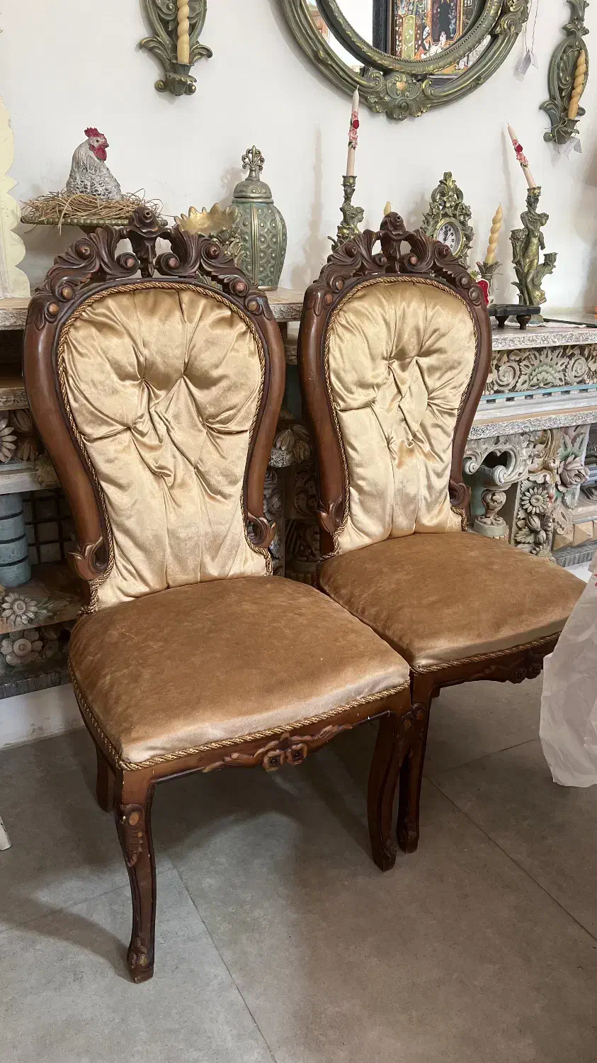 دو عدد مبل سلطنتی|مبلمان خانگی و میز عسلی|اصفهان, جلفا|دیوار