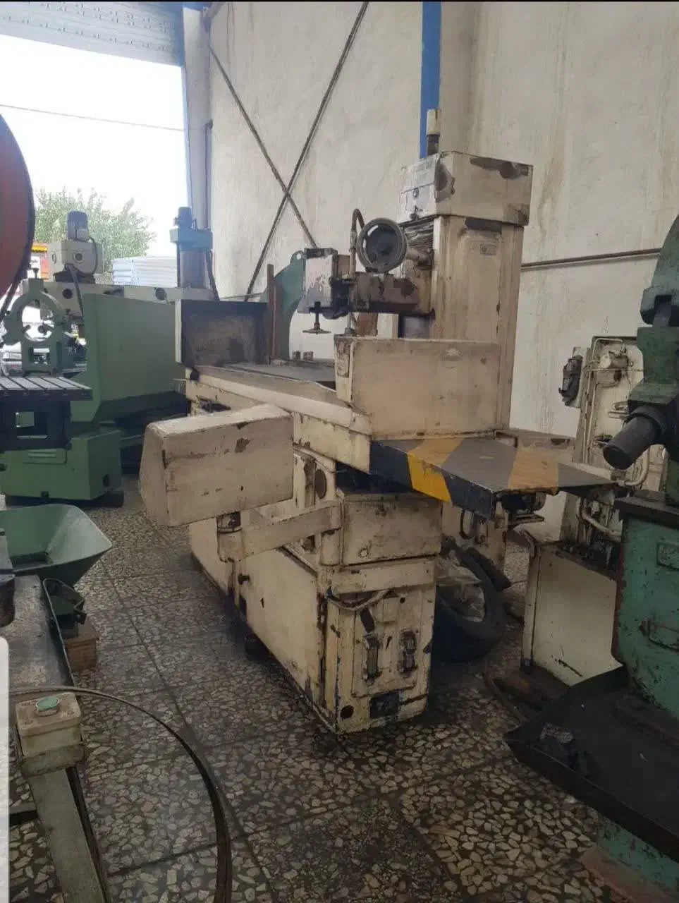 سنگ تخت ۲ دستگاه|ماشین‌آلات صنعتی|رشت, حومه رشت|دیوار