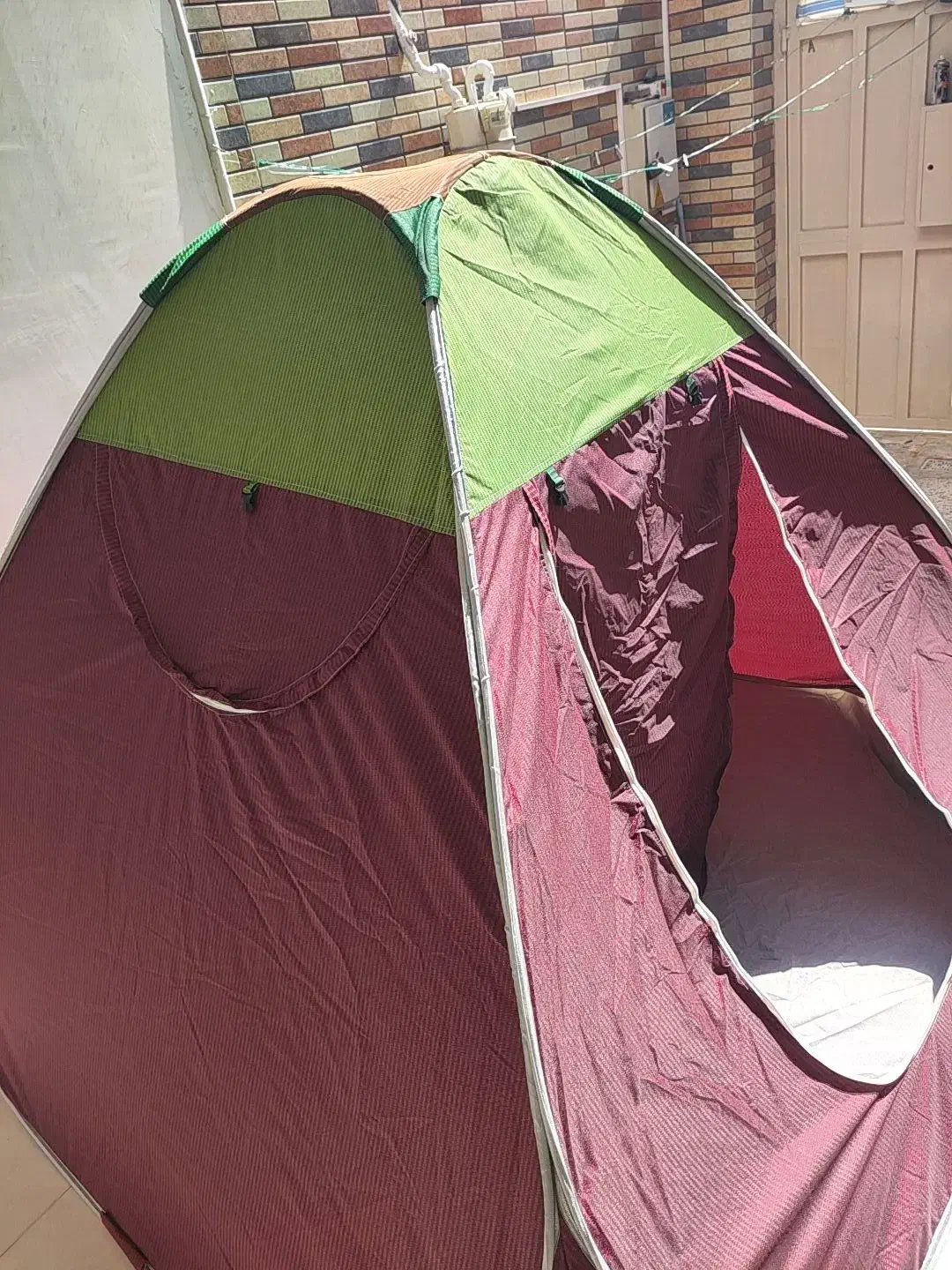 چادر مسافرتی ۸ نفره برنو ۲/۵ در ۲/۵ ارتفاع ۲ متر|کوهنوردی و کمپینگ|رباط‌کریم, کاظم‌آباد|دیوار