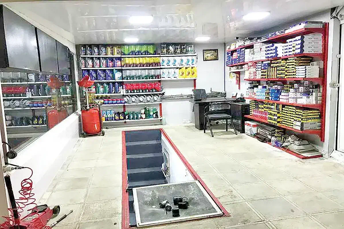 مغازه 30متری/مناسب تعویض روغنی/بر اصلی باغ حوض|اجارهٔ مغازه و غرفه|شیراز, زرهی|دیوار