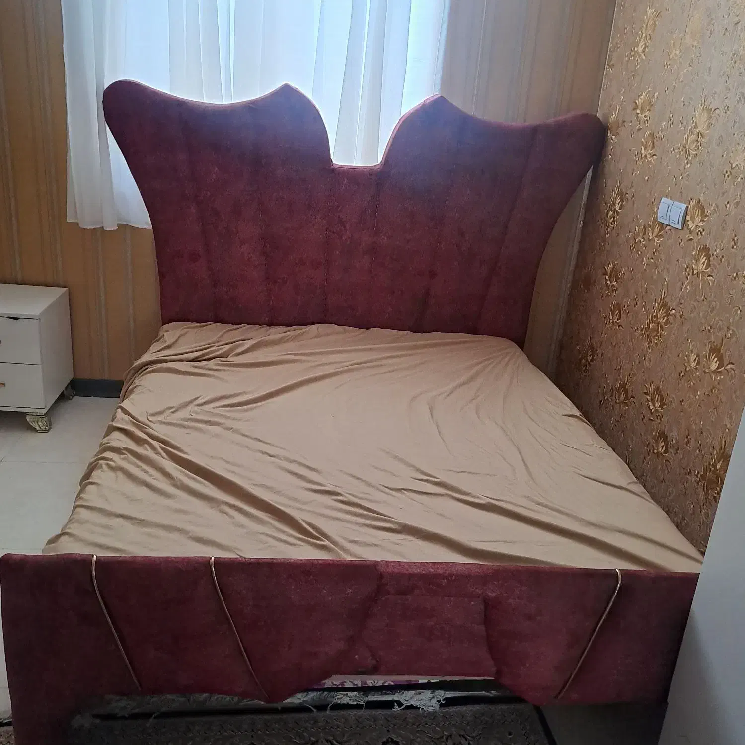 تخت دونفره و تشک تکتفره|تخت و سرویس خواب|شیراز, شهرک عرفان|دیوار
