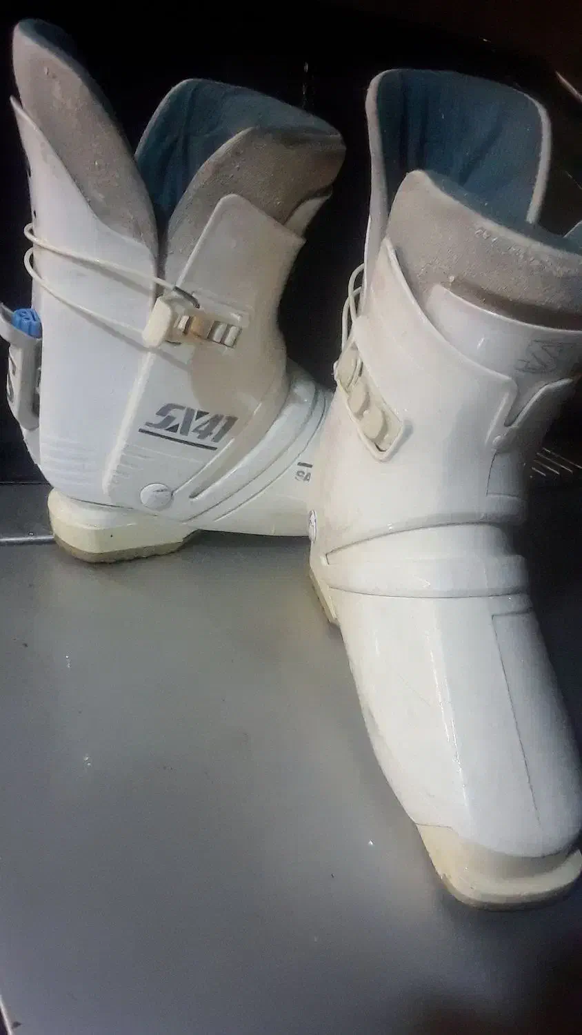 کفش اسکی|کیف، کفش، کمربند|رشت, بلوار گیلان|دیوار