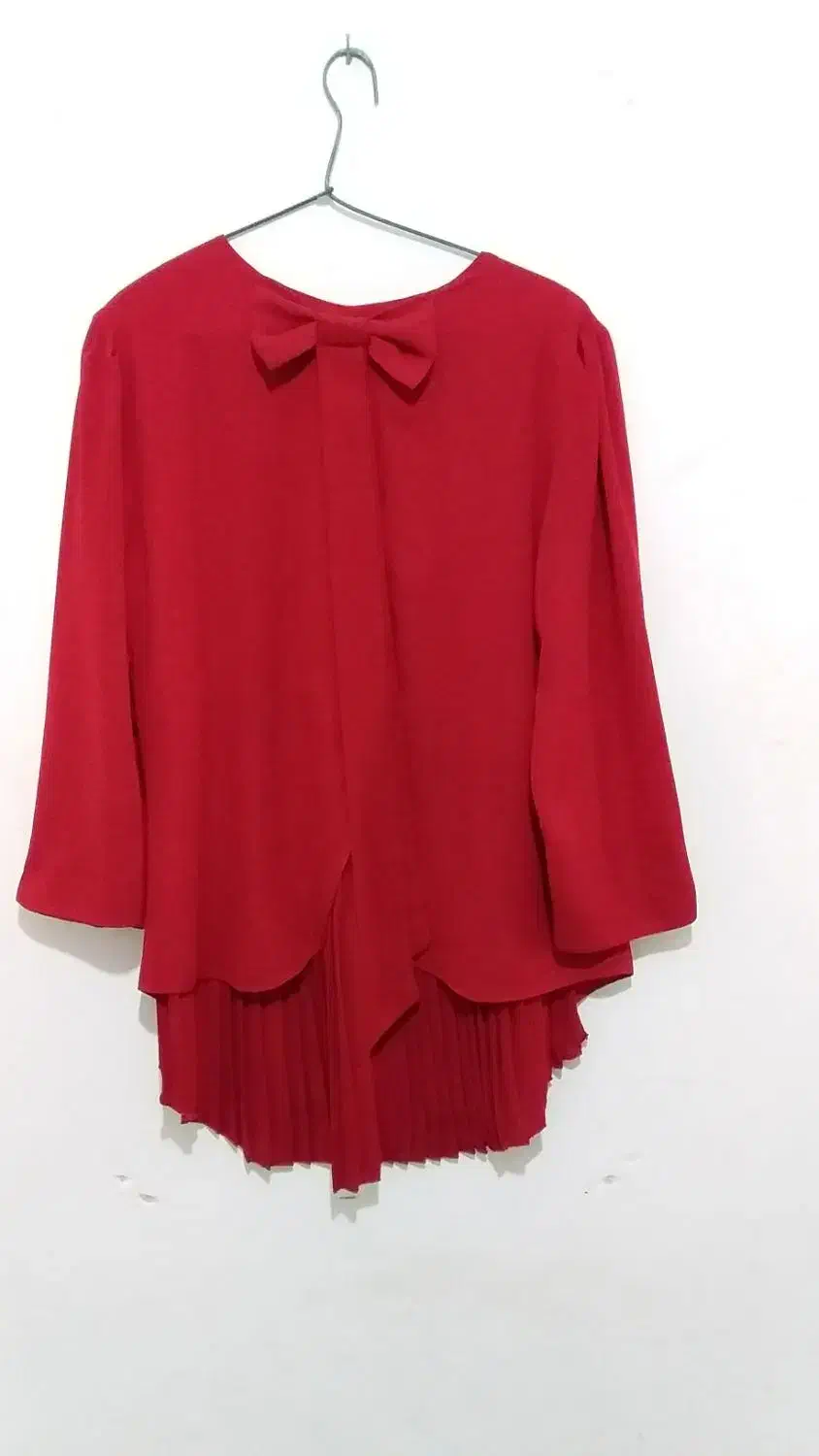 تعدادی لباس زنانه در حد نو به فروش می‌رسد|لباس|بیجار, |دیوار