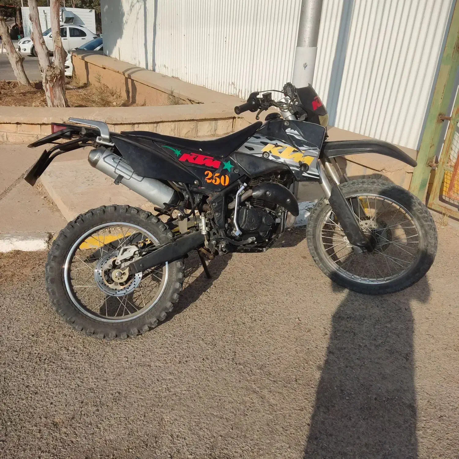 تریل 250فلات|موتورسیکلت|اسفراین, |دیوار