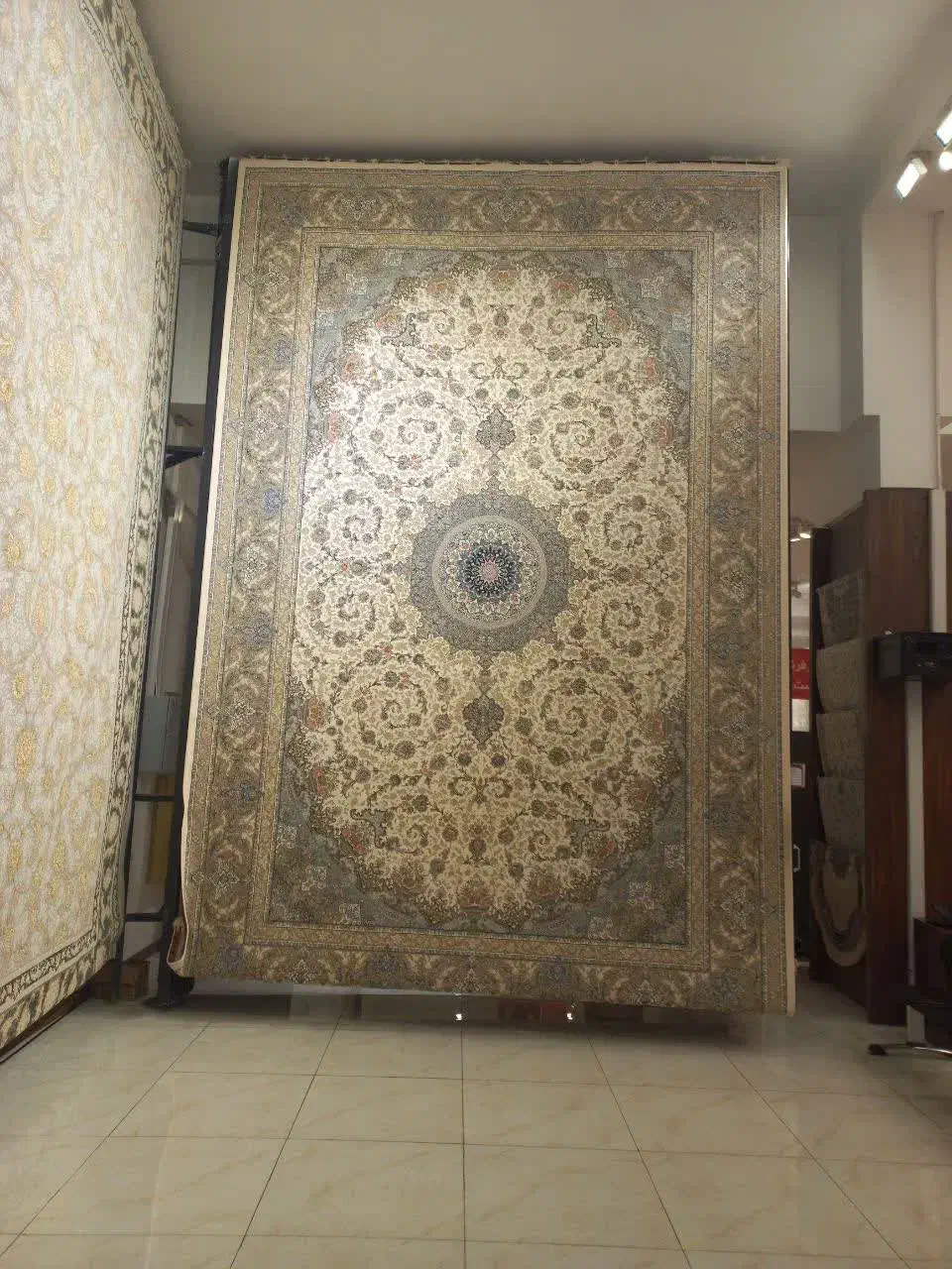 فرش ماشینی|فرش|لنجان, |دیوار
