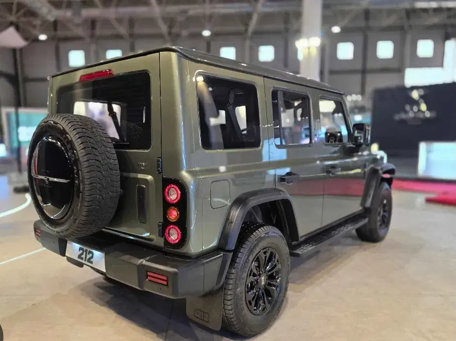 212BAW|خودرو سواری و وانت|شیراز, شهرک جماران|دیوار