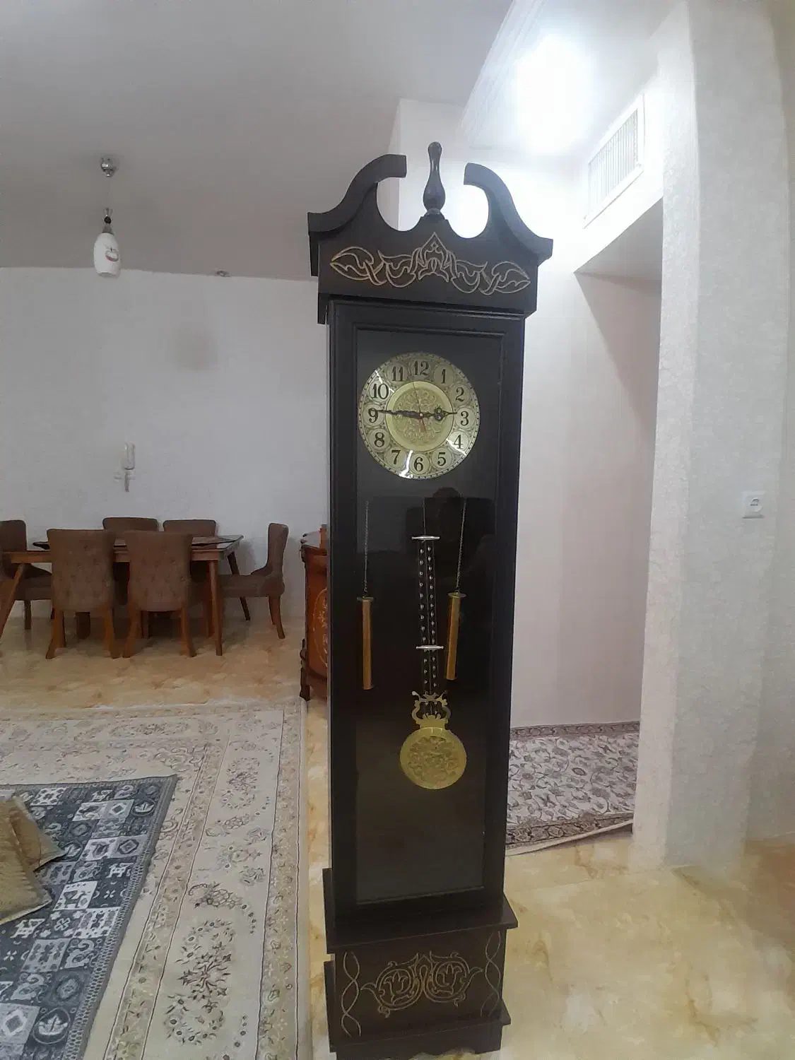 ساعت قدی سالم بدون شکستگی  با ضمانت سالم بودن|ساعت دیواری و تزئینی|اراک, |دیوار