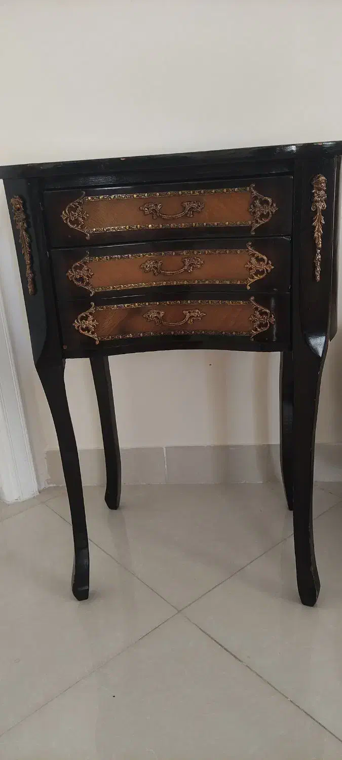 میز تلفن|میز تلفن|گرگان, |دیوار