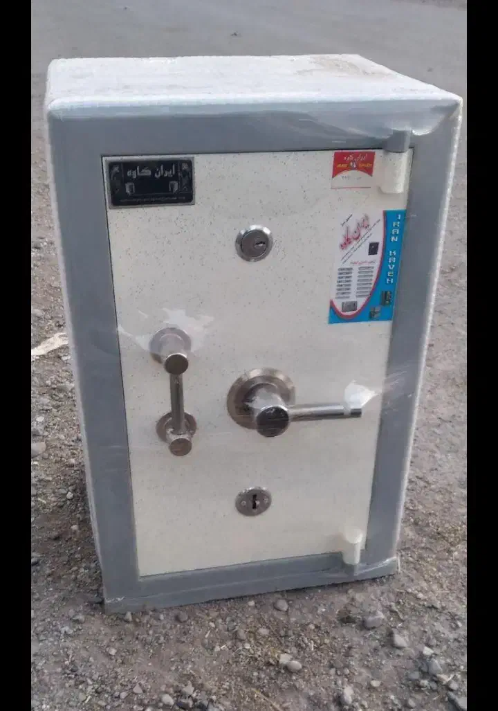 گاوصندوق ساده وبا رمز تایوانی اصل موجود میباشد|ابزارآلات|پیرانشهر, |دیوار
