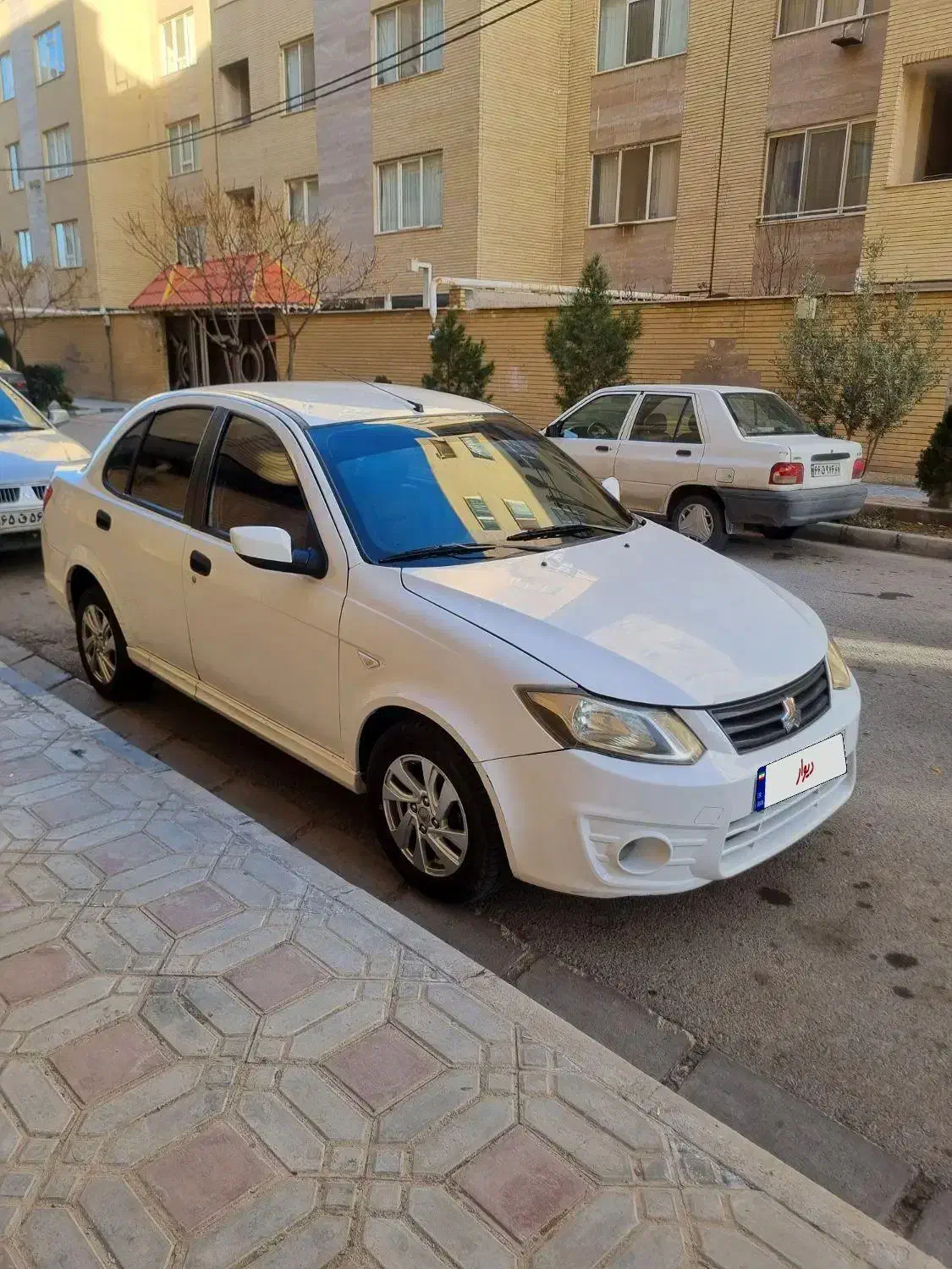 ساینا مدل ۹۷|خودرو سواری و وانت|شاهین‌شهر, مسکن مهر|دیوار