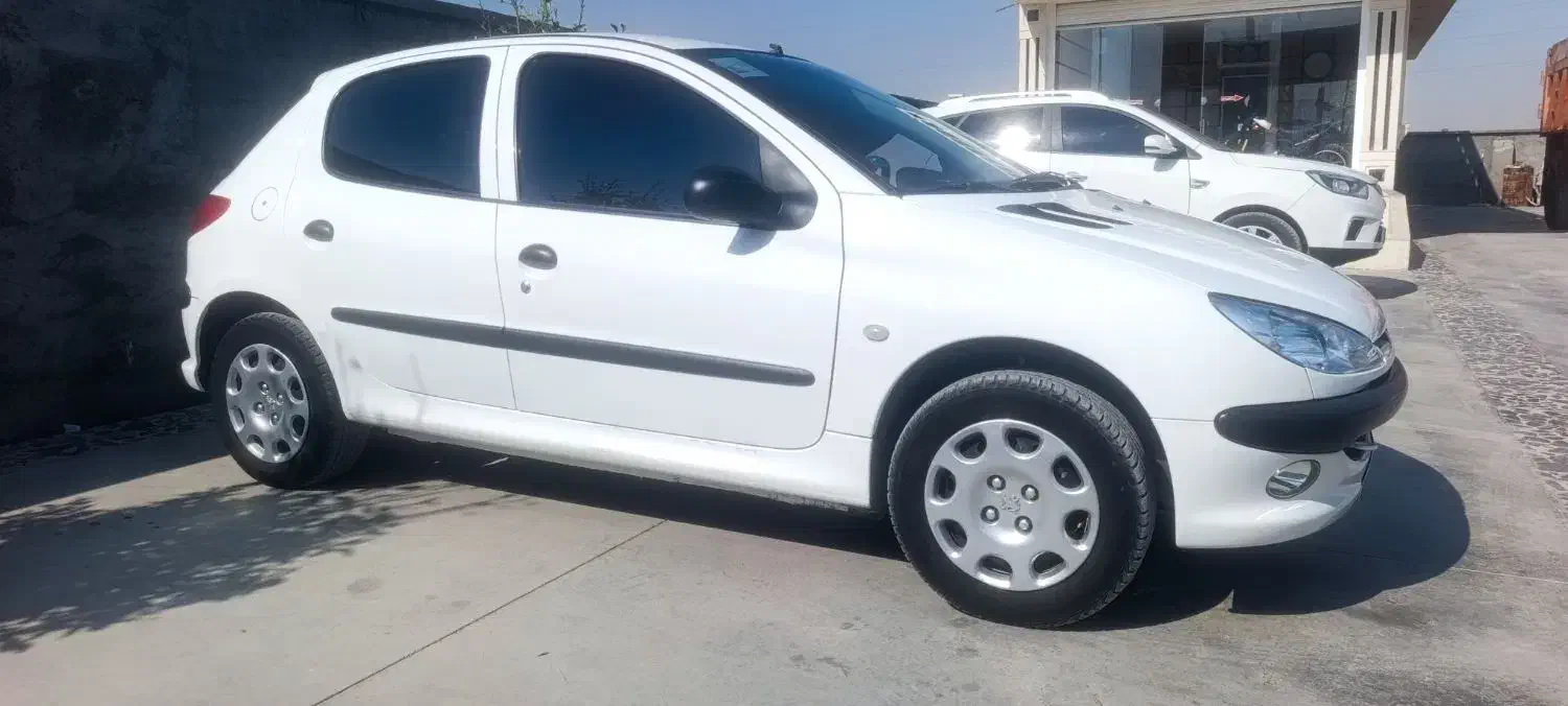 ماشین 206 مدل 1400|خودرو سواری و وانت|زرقان, |دیوار