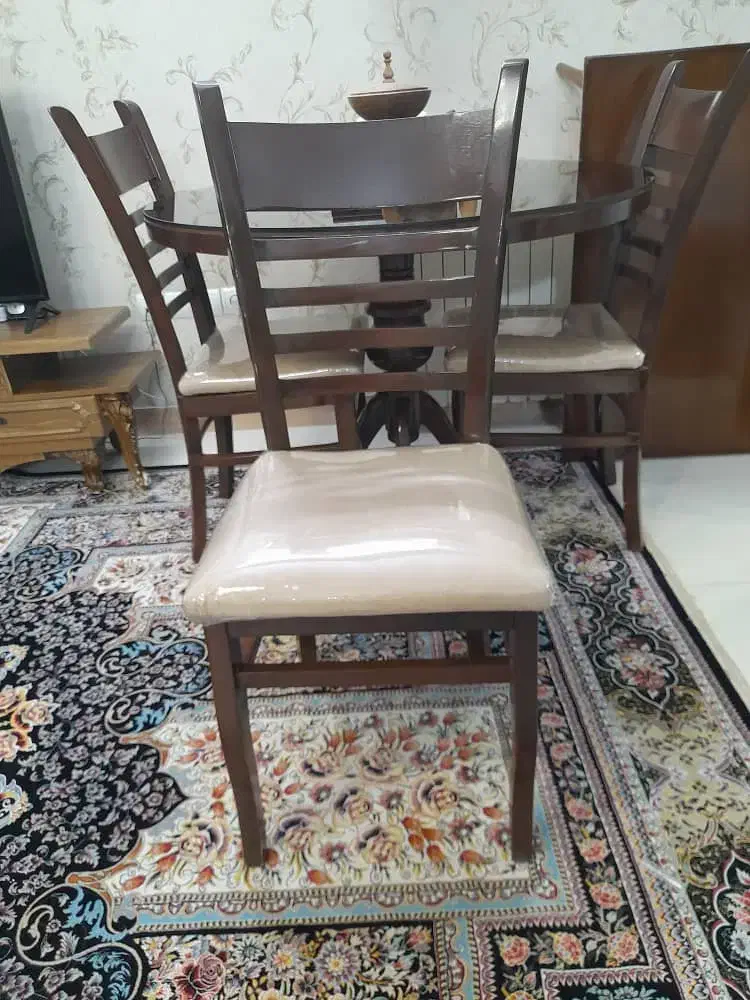 میز نهار خوری سالم و زیبا|میز و صندلی غذاخوری|تهران, مشیریه|دیوار