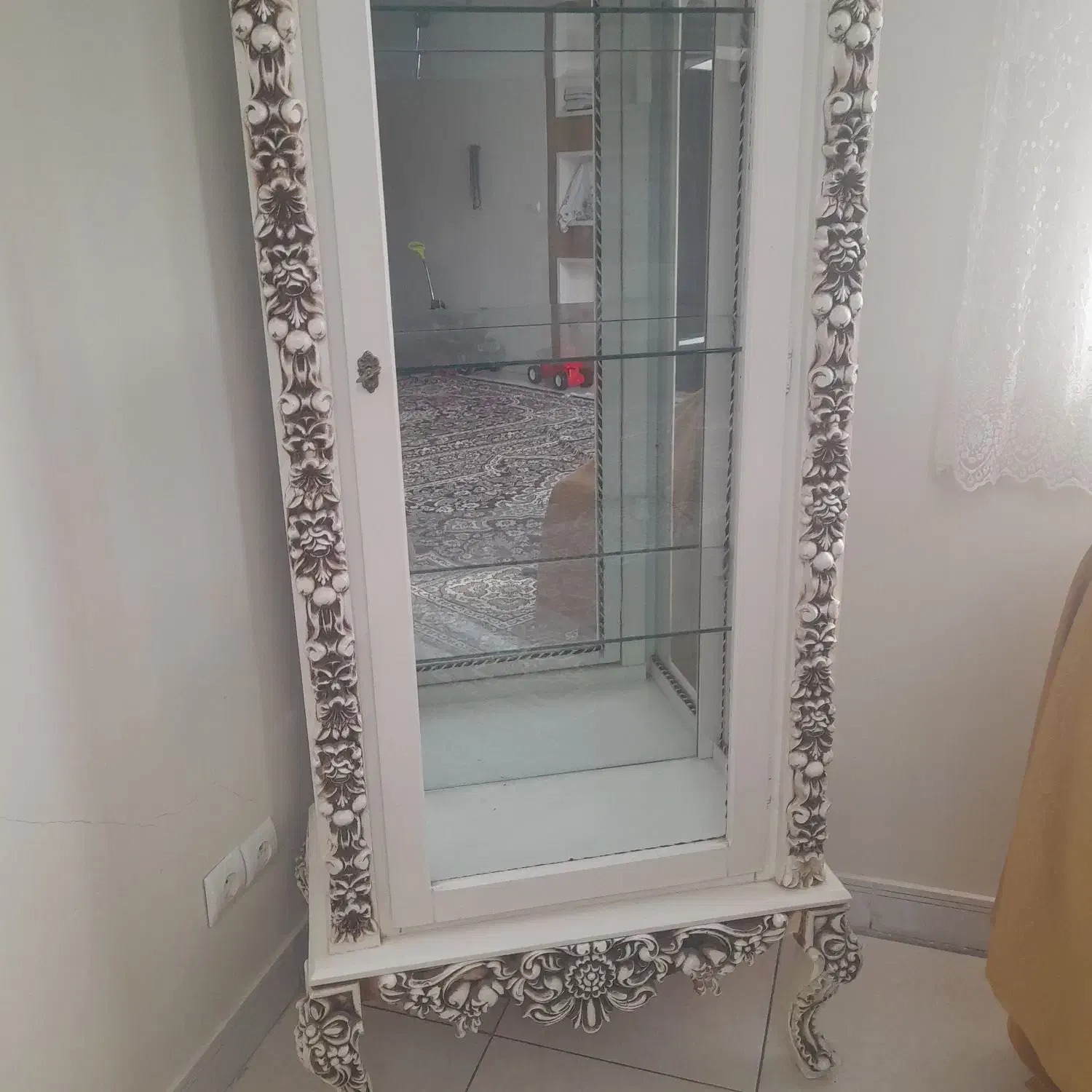 بوفه ی تمیزوسالم بدون خطو خش|بوفه، ویترین، کنسول|تهران, قیام|دیوار