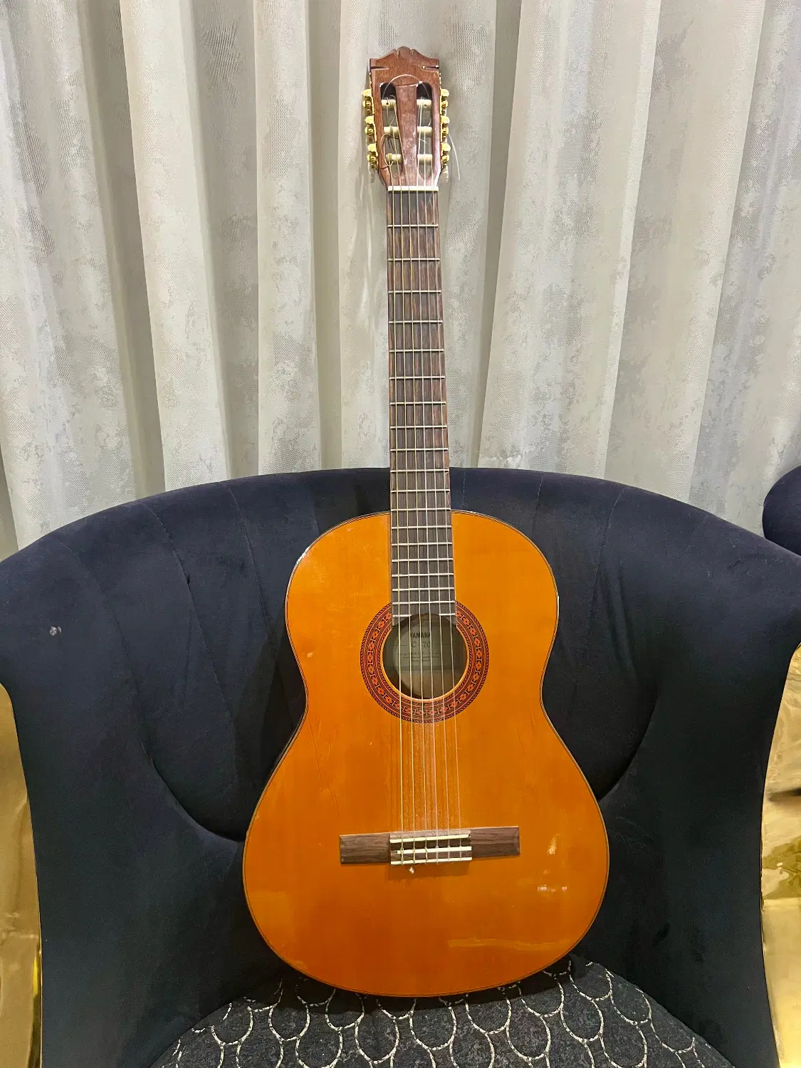 .گیتار سی هفتاد یاماها اندونزی|گیتار، بیس، امپلیفایر|تهران, پاسداران|دیوار