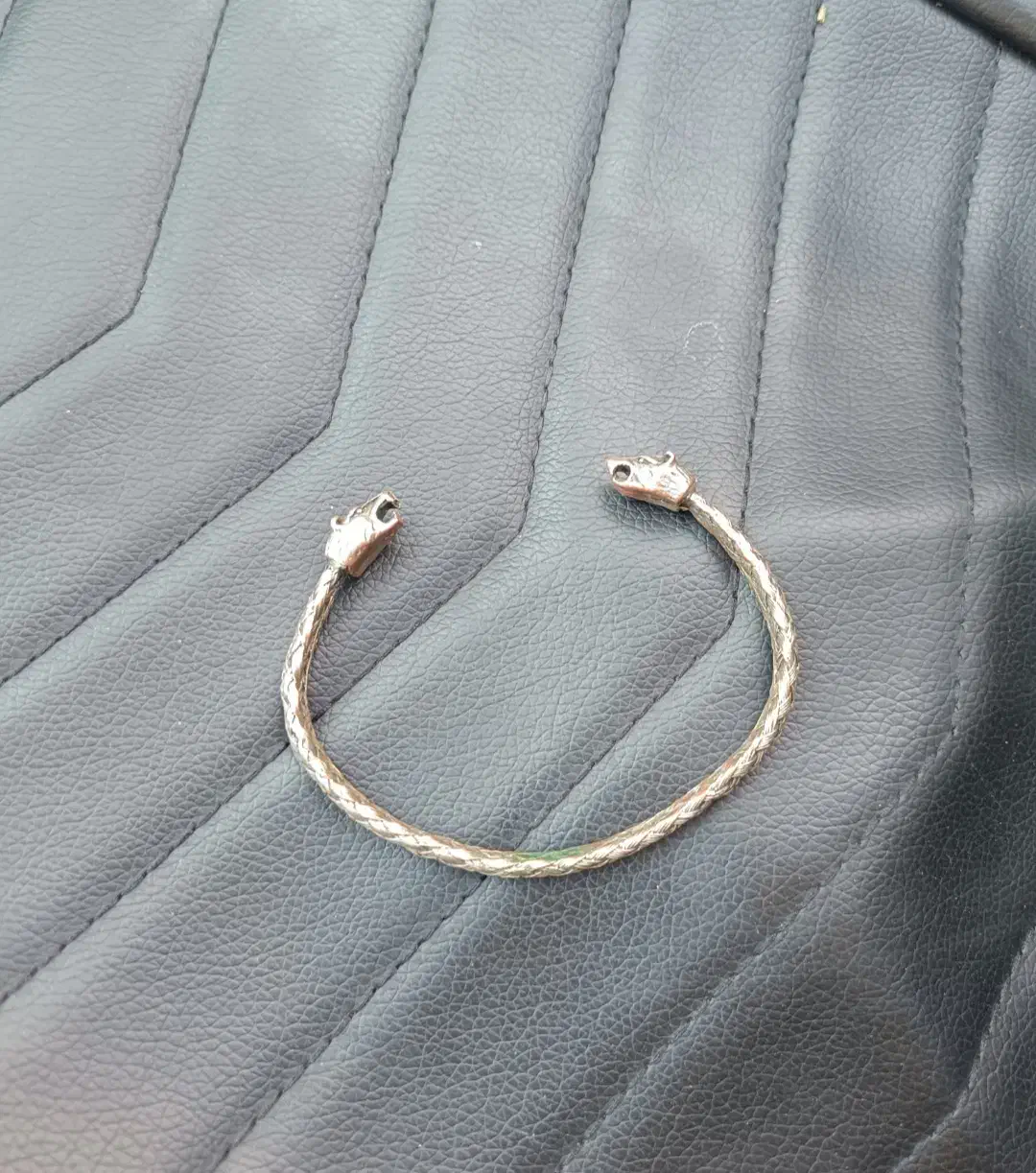 عینک و دستبند|زیورآلات و اکسسوری|اراک, |دیوار