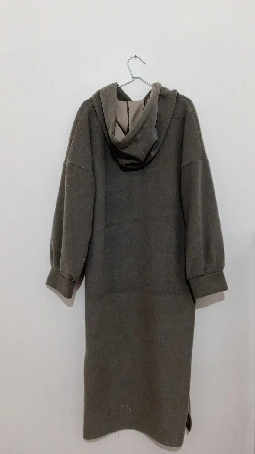 لباس پاییزه ، زمستانی|لباس|سلماس, |دیوار