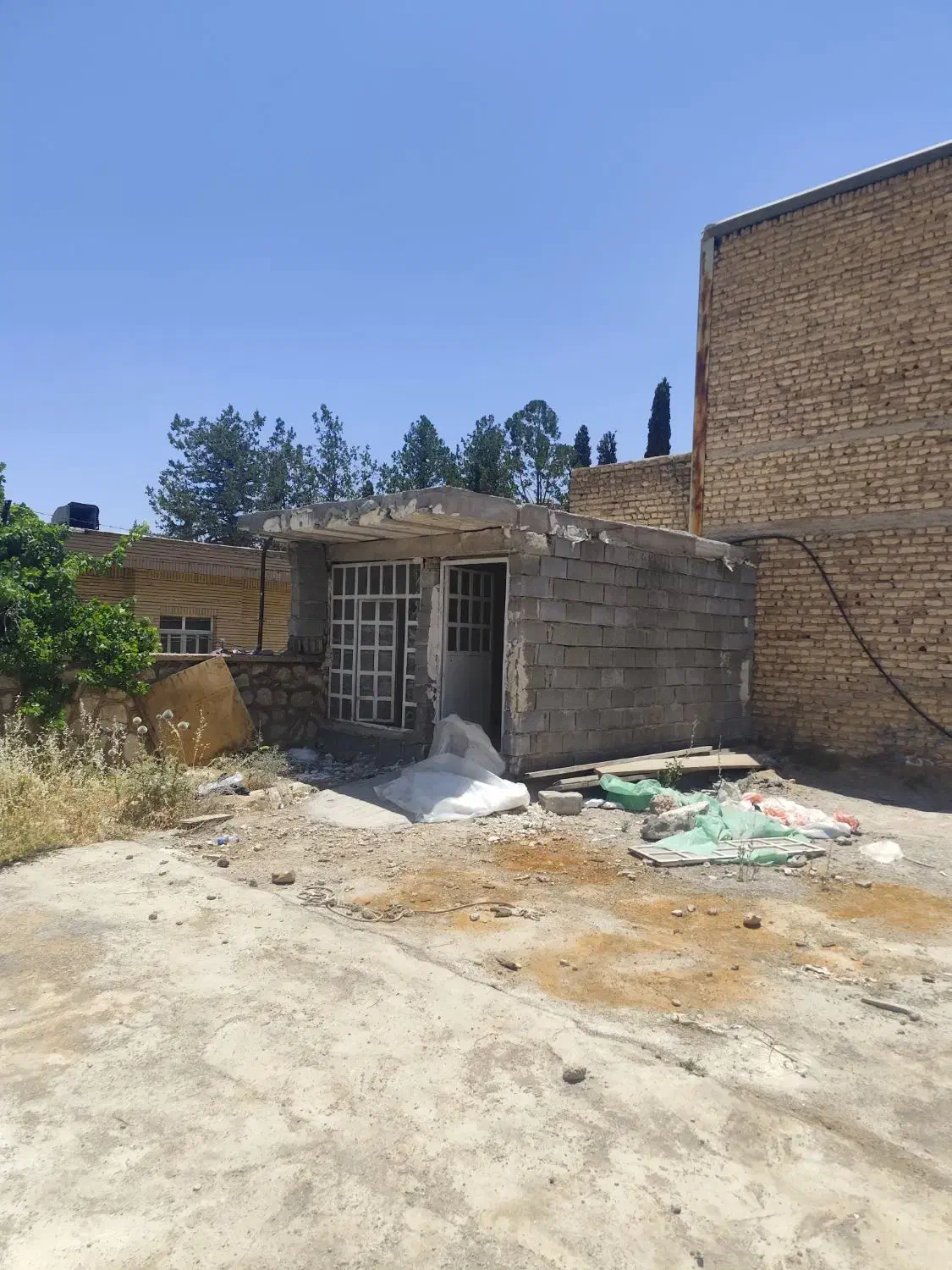 انبار کارگاه زمین|اجارهٔ دفتر صنعتی، کشاورزی، تجاری|شیراز, شهرک گلستان|دیوار