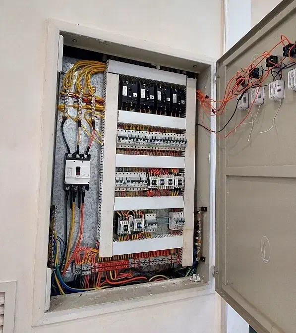 برقکارصنعتی برقکاری ساختمان عیب یابی برقکشی24ساعته|خدمات پیشه و مهارت|دزفول, |دیوار