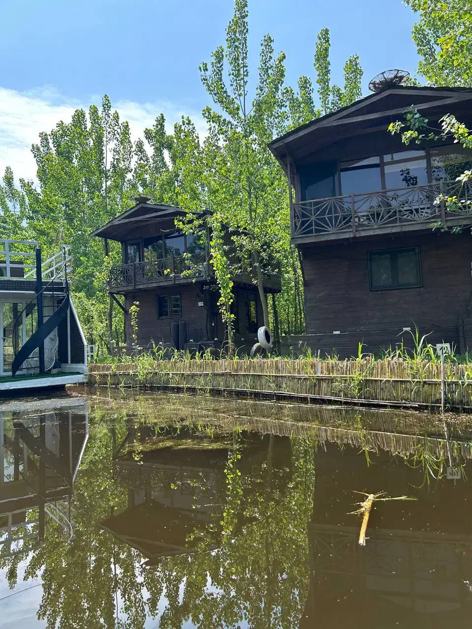 نسیم ملایم در دل ویلا|فروش خانه و ویلا|مشهد, رضاییه|دیوار