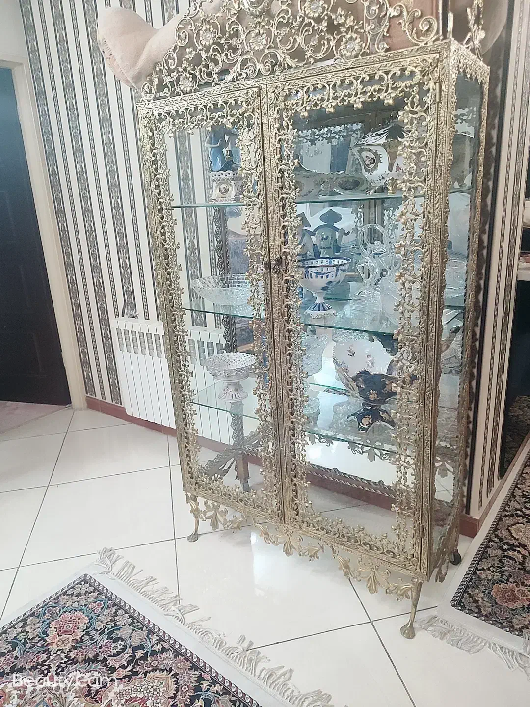 ویترین و ساعت برنجی|بوفه، ویترین، کنسول|ری, دولتآباد|دیوار