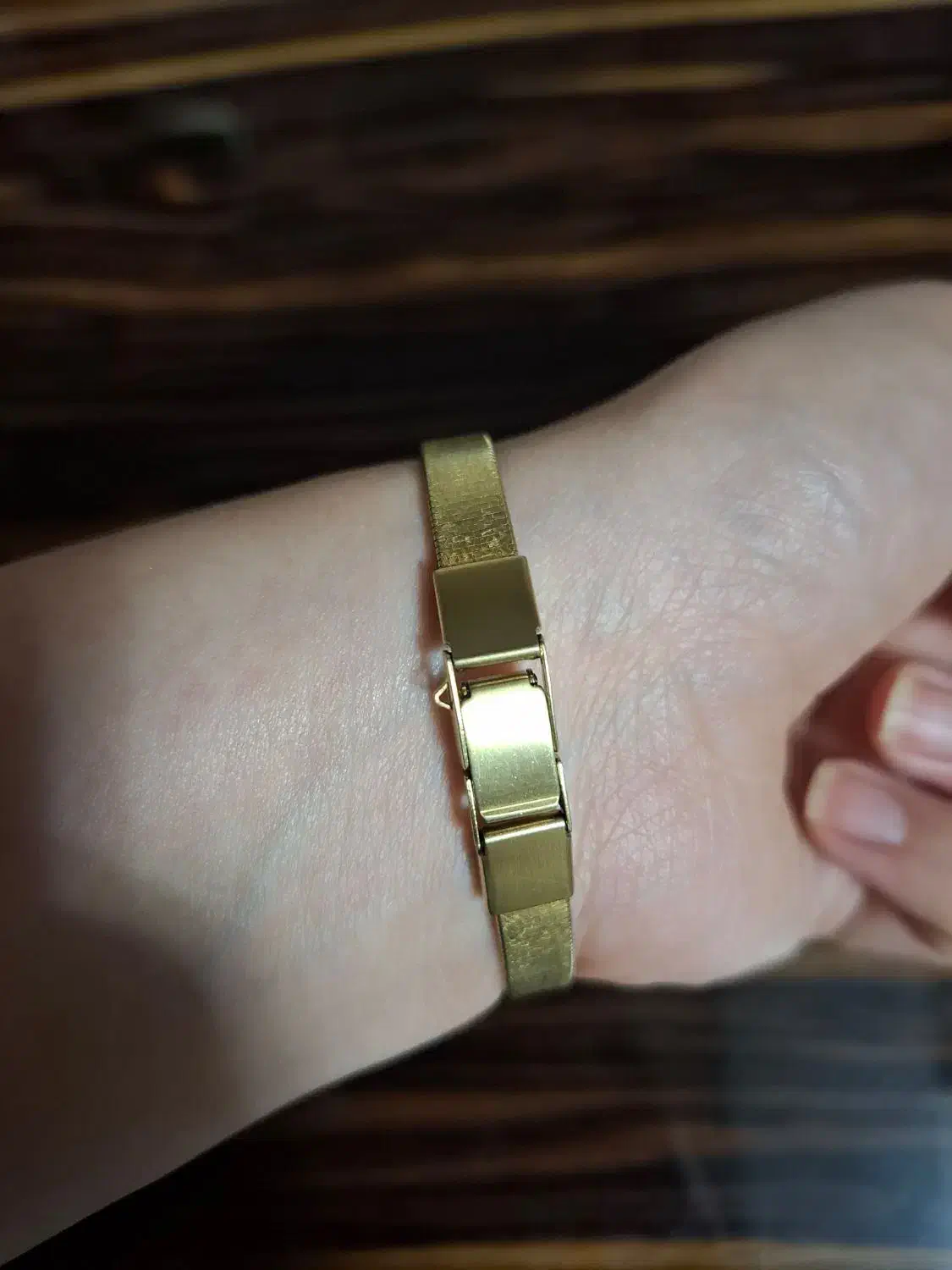 ساعت مچی قدیمی|ساعت|مشهد, نوفل لوشاتو|دیوار